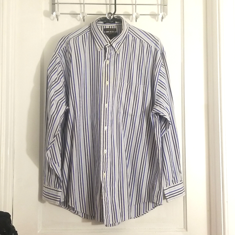 Gently used Alexander Julian Mens Button-down shirt